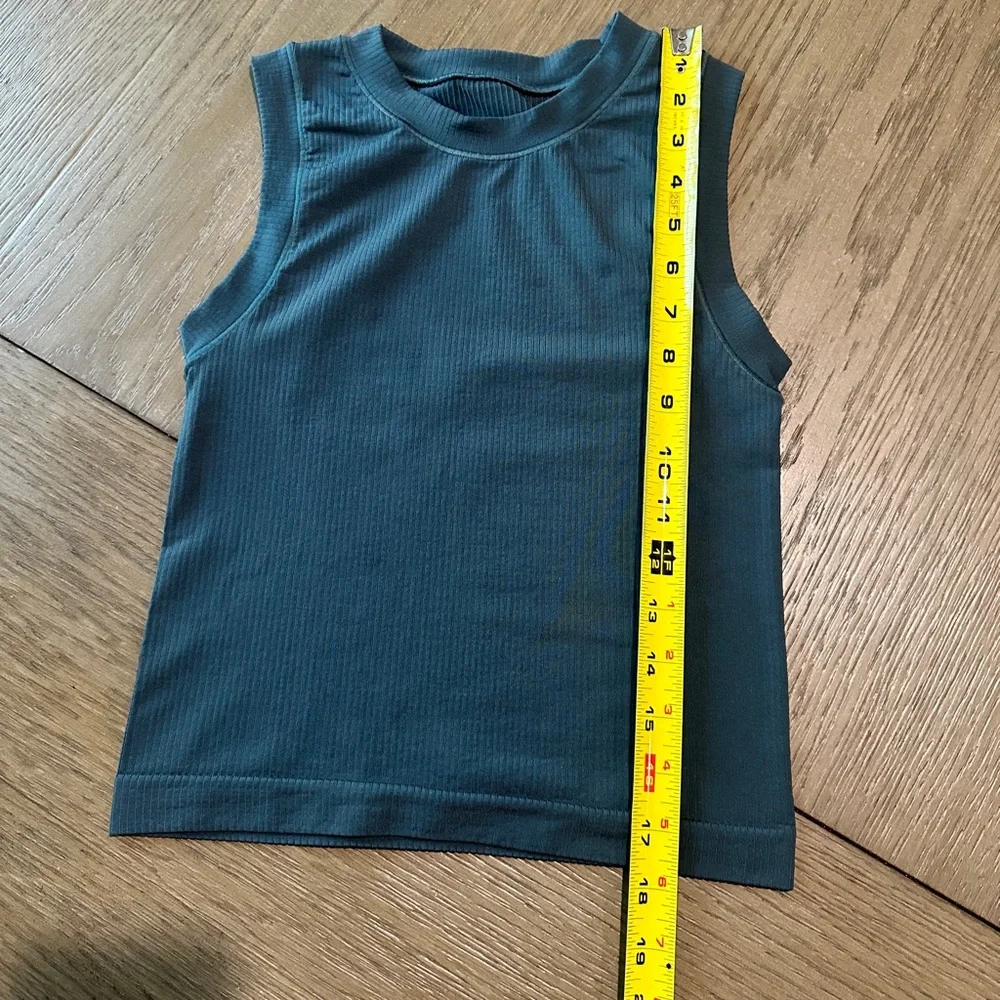 Athleta Renew Seamless Muscle Tank Size XXS Slate Blue - Picture 9 of 9